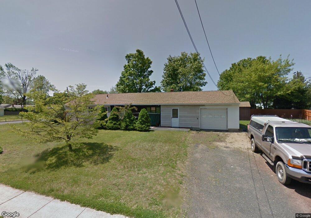 27 Greenview Ln, Windsor Locks, CT 06096 - photo 1