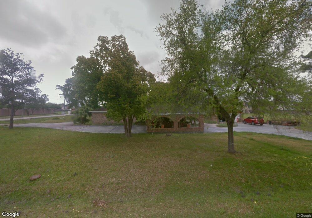 5022 Confederate Dr, Pearland, TX 77584 - photo 1