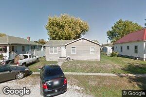 239 E Prairie St, Roodhouse, IL 62082