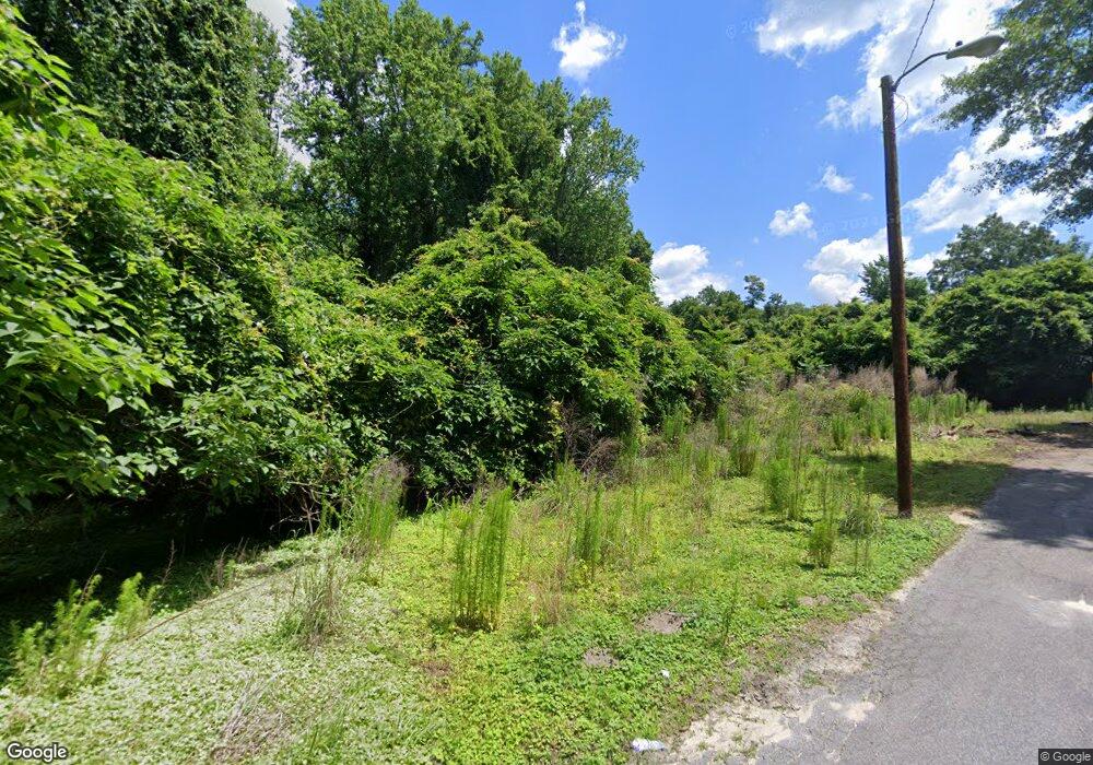 1733 Wylie St, Camden, SC 29020 - photo 1