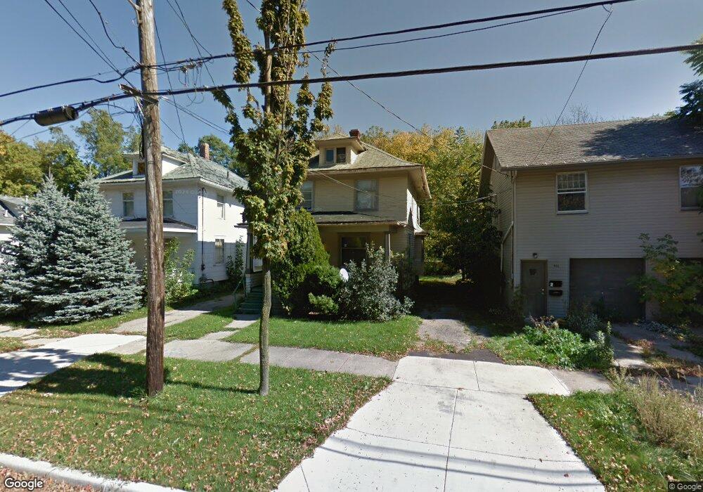 908 N Chestnut St unit 1, Lansing, MI 48906 - photo 1