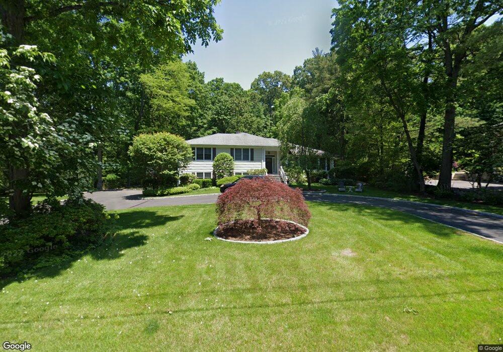 19 Iroquois Trail, Harrison, NY 10528 - photo 1