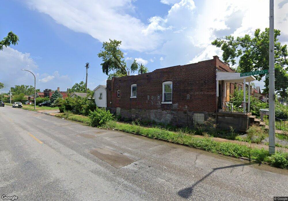 4393 Penrose St, Saint Louis, MO 63115 - photo 1