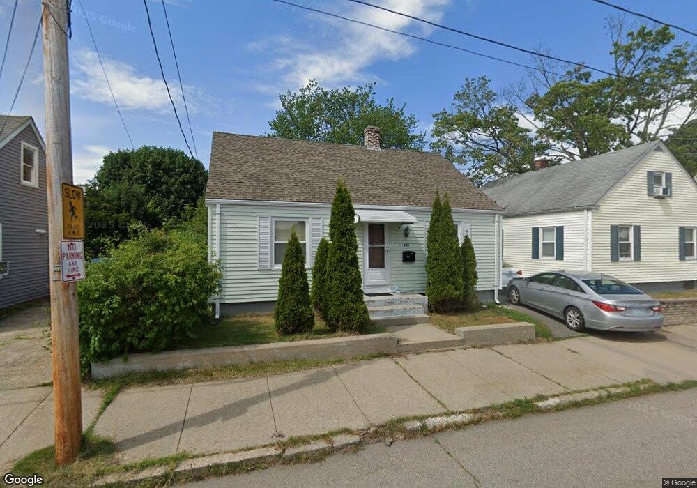 152 Fuller St, Pawtucket, RI 02861 - photo 1