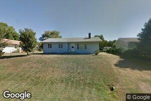 814 N Vanantwerp St, Chamberlain, SD 57325