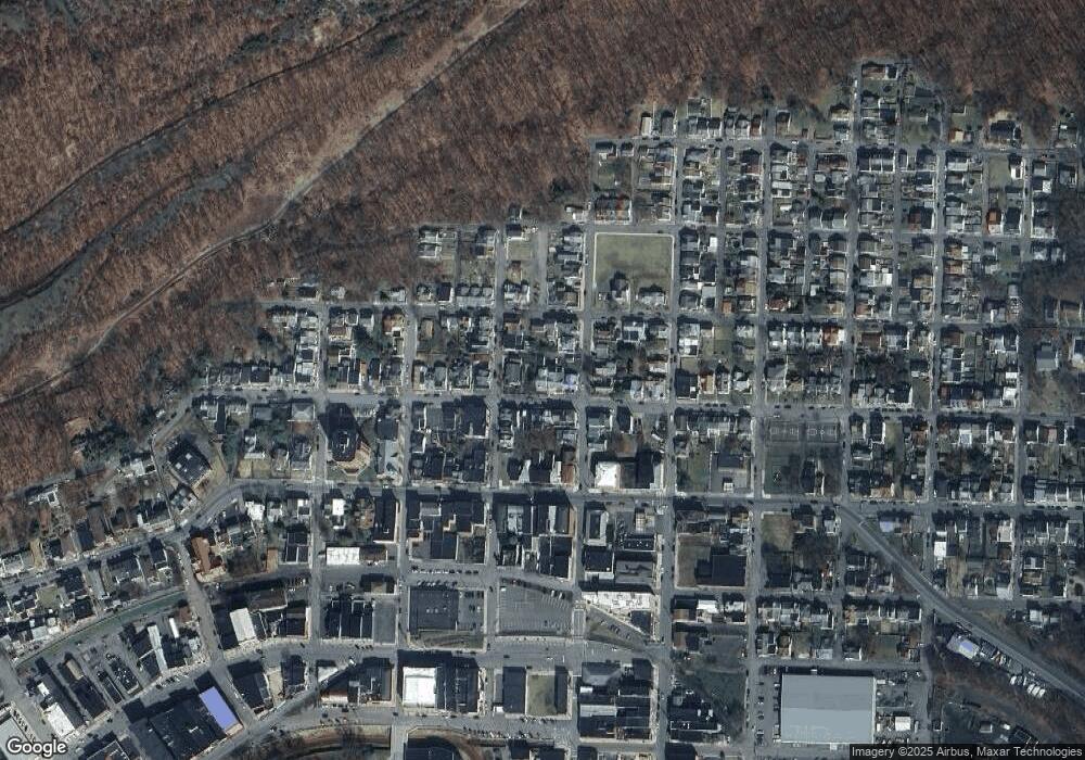 315 E Dewart St, Shamokin, PA 17872 - photo 1