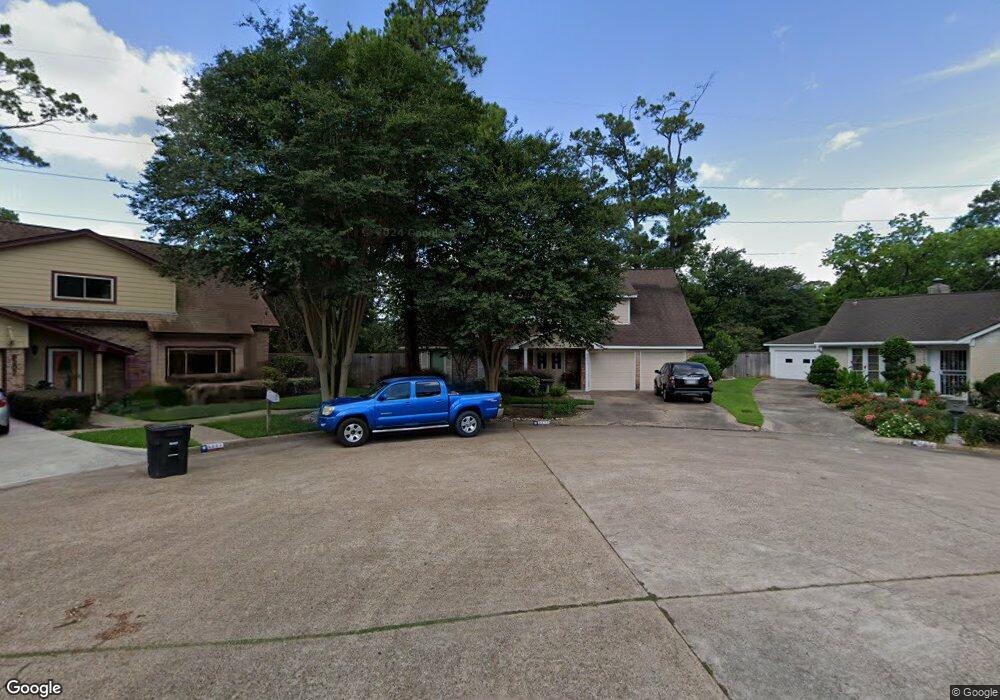 6211 Wagonwheel Cir, Houston, TX 77088 - photo 1