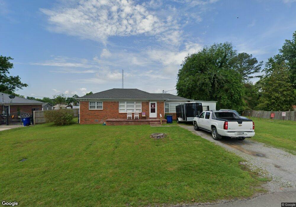 806 Cowan Ave, Shelbyville, TN 37160 - photo 1