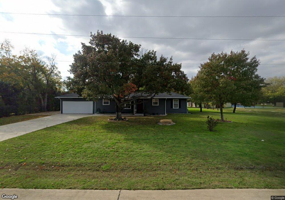 3880 Laurens Place Rd, Denton, TX 76210 - photo 1