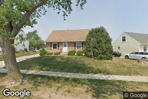 5020 Gordon Ave NW, Cedar Rapids, IA 52405
