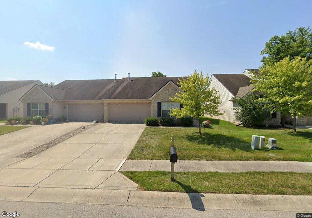 11709 Whisper Cove Dr unit 24B, Fishers, IN 46037 - photo 1