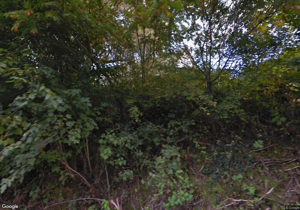 705 Anderson St, Barnet, VT 05821 - photo 1