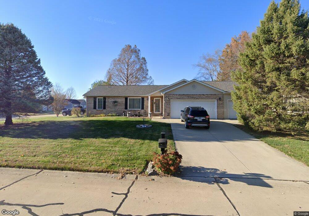 830 Robert Dr, Maryville, IL 62062 - photo 1