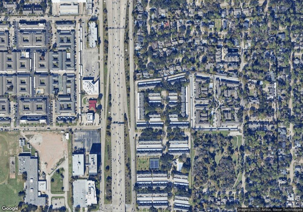 10346 Longmont Dr unit 46, Houston, TX 77042 - photo 1