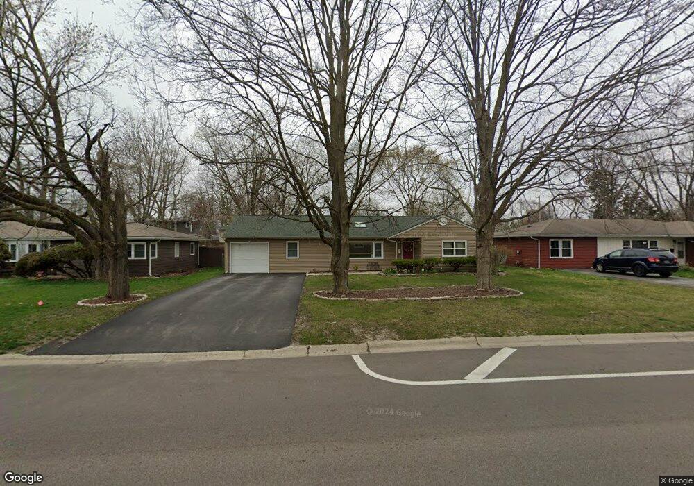 728 N Elmwood Dr, Aurora, IL 60506 - photo 1