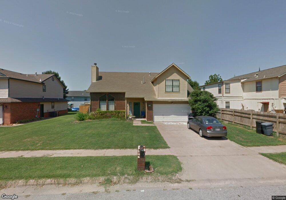 5104 S Narcissus Ave, Broken Arrow, OK 74011 - photo 1