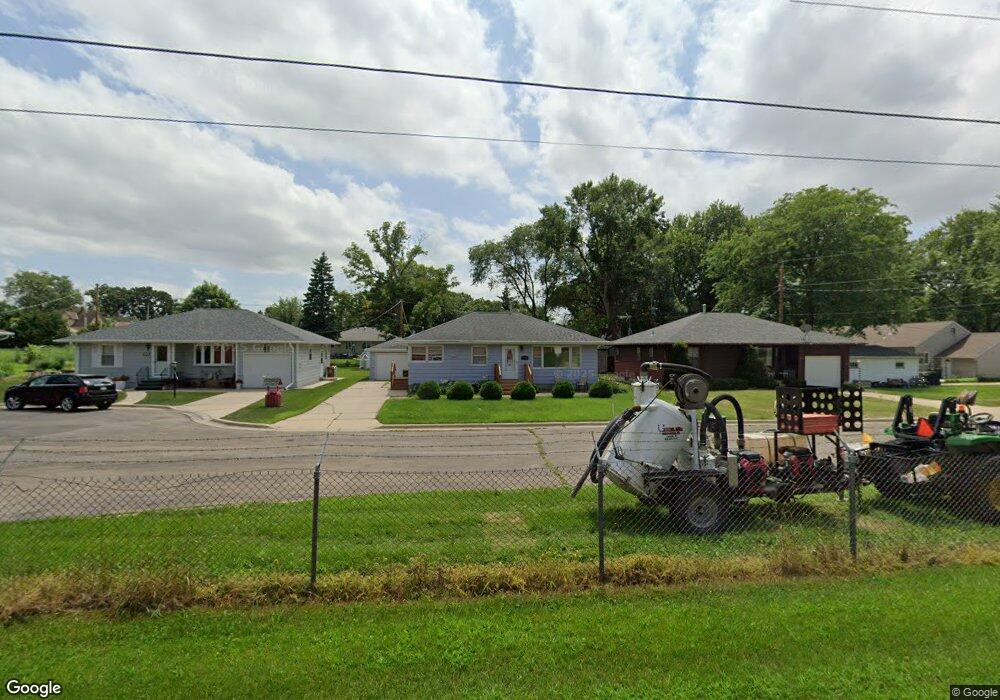 712 Amelia Place, Albert Lea, MN 56007 - photo 1