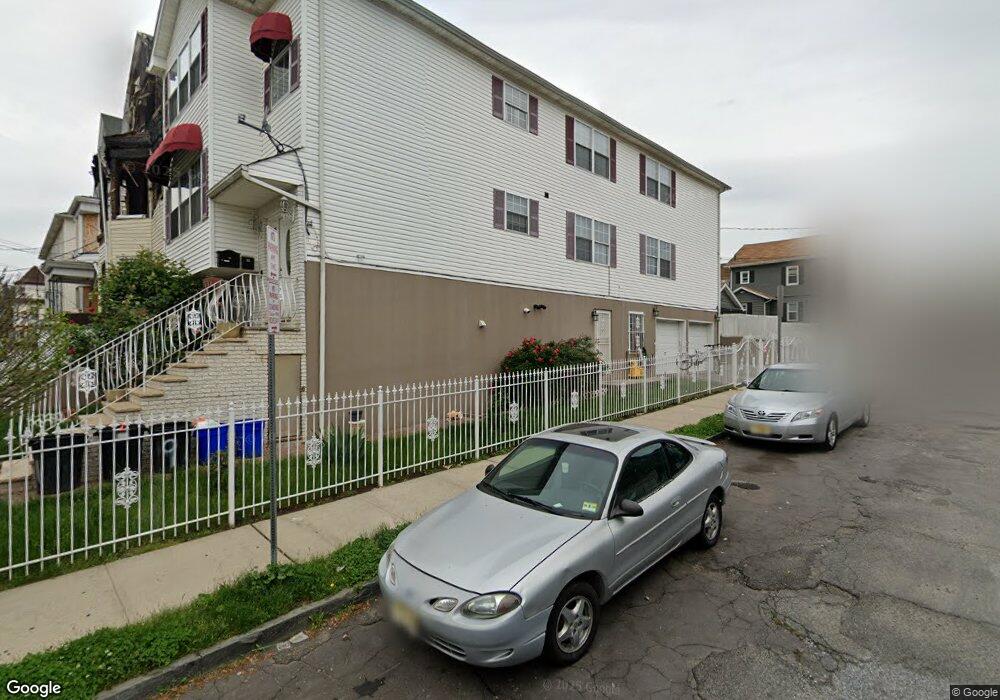 91 Delavan Ave unit 2nd fl, Newark, NJ 07104 - photo 1