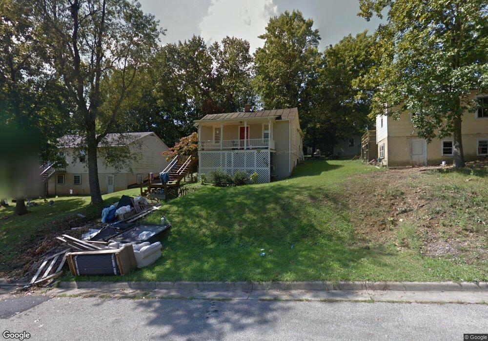 1208 3rd St, Waynesboro, VA 22980 - photo 1