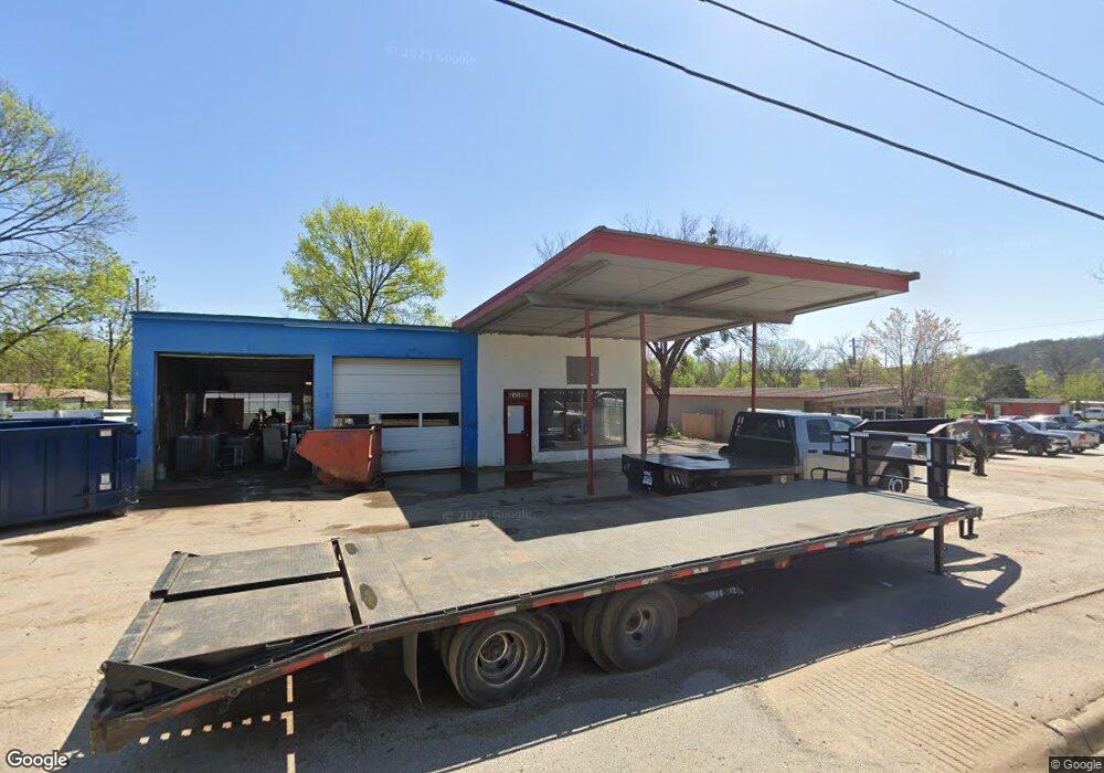 1236 S School Ave, Fayetteville, AR 72701 - photo 1