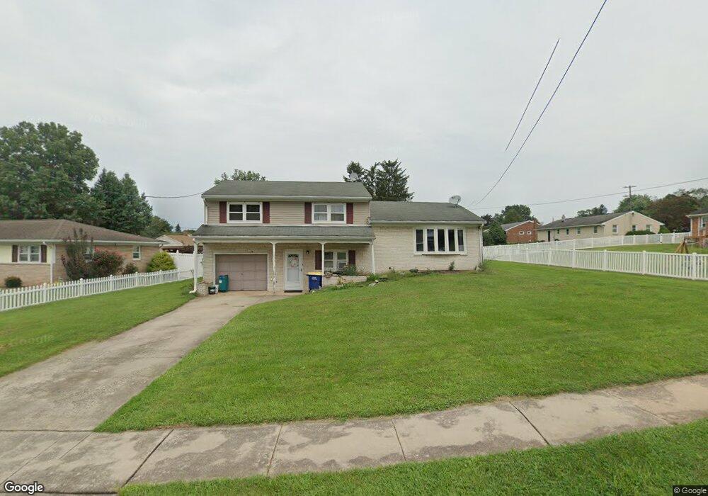 275 S 4th St, Mount Wolf, PA 17347 - photo 1