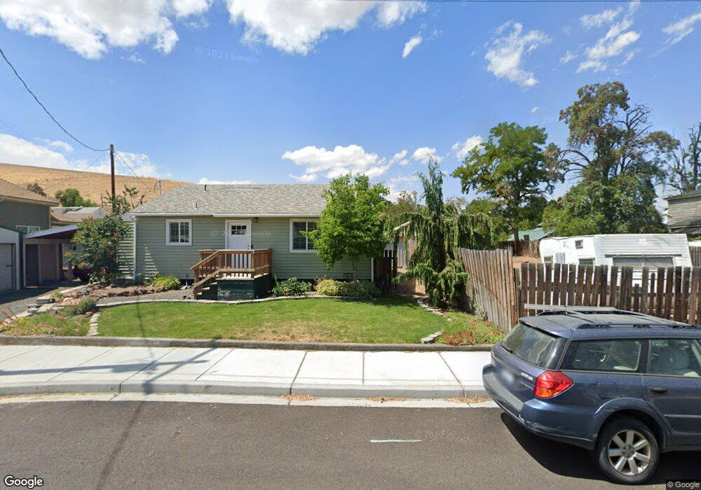 560 N Minor St, Heppner, OR 97836 - photo 1