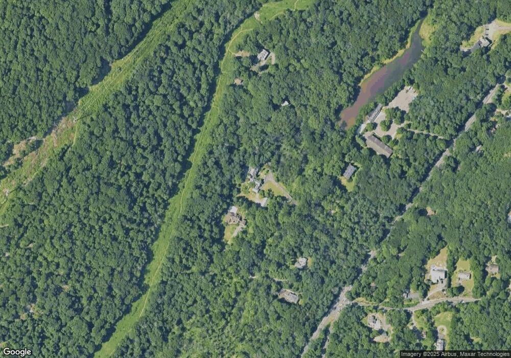 926 Haverstraw Rd, Suffern, NY 10901 - photo 1