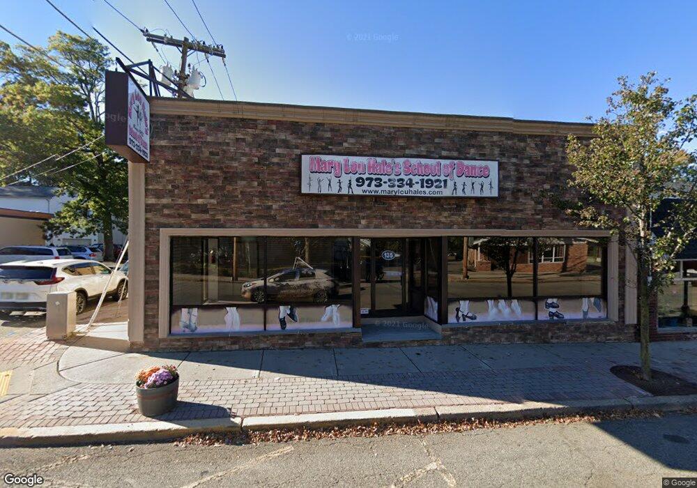 135 N Beverwyck Rd, Lake Hiawatha, NJ 07034 - photo 1