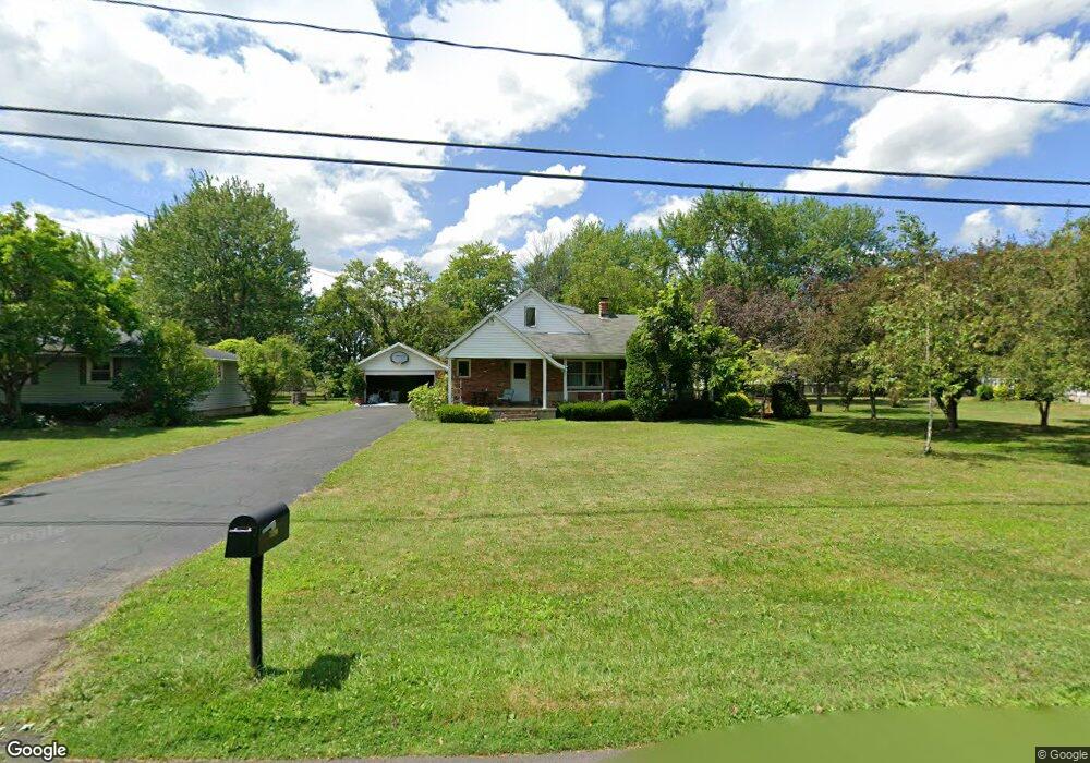 7190 Graydon Dr, North Tonawanda, NY 14120 - photo 1