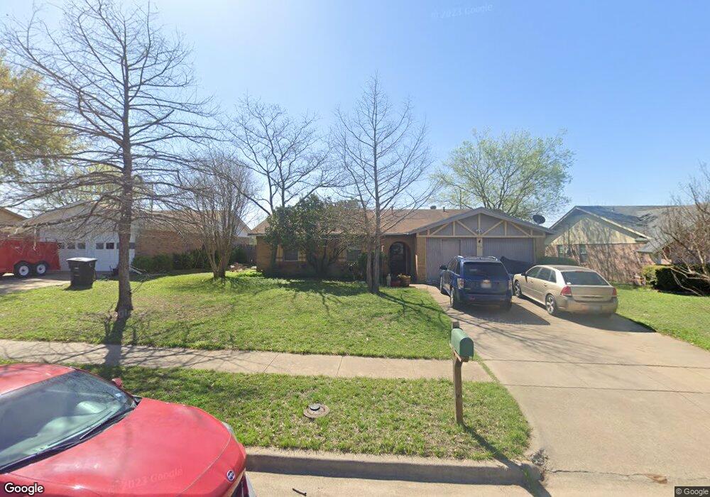 1413 Mimosa St, Cleburne, TX 76033 - photo 1