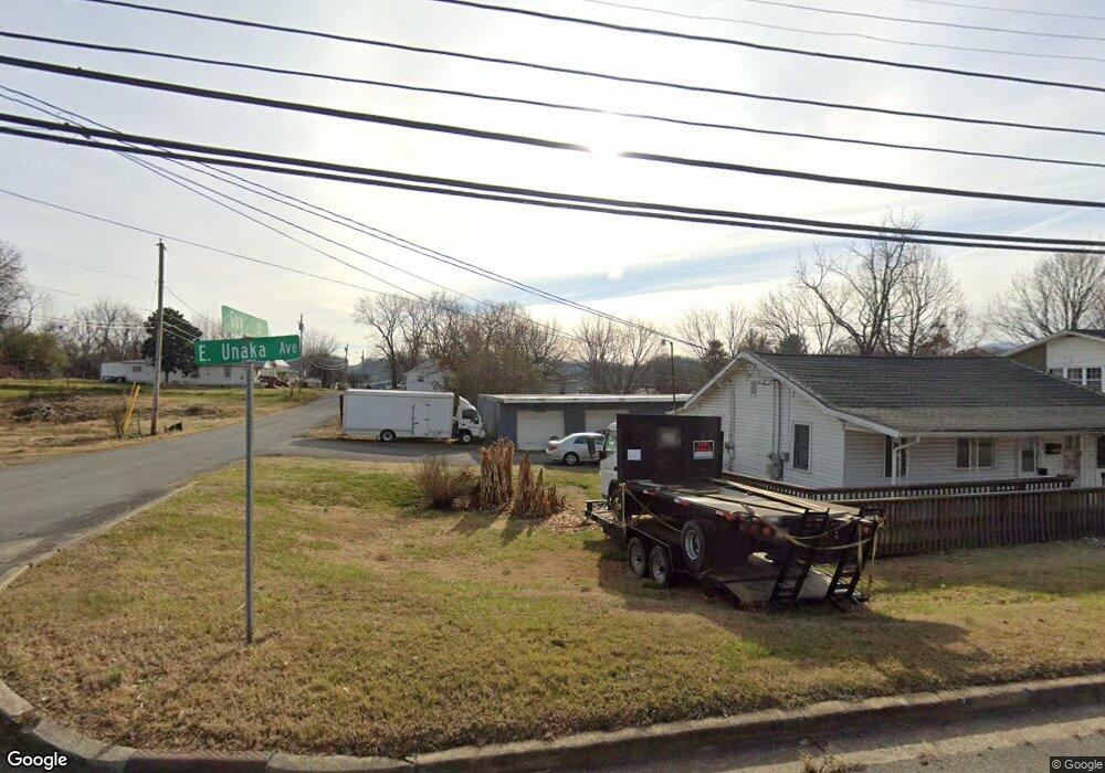 2070 E Unaka Ave, Johnson City, TN 37601 - photo 1