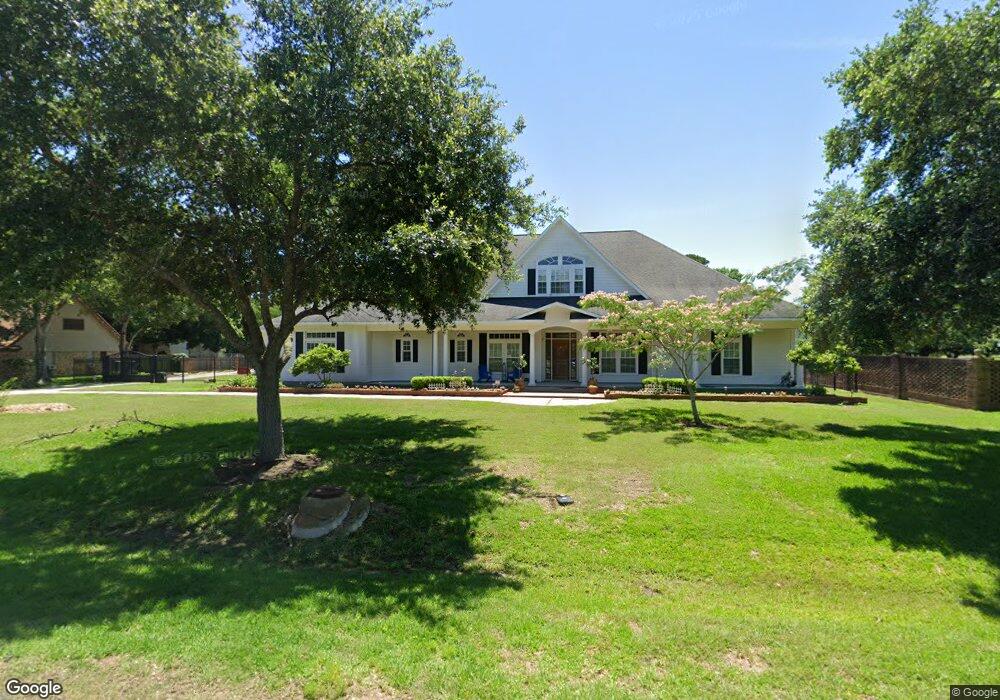503 Oak Dr, Friendswood, TX 77546 - photo 1