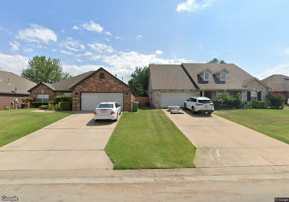 19906 E 48th St S, Broken Arrow, OK 74014 - photo 1