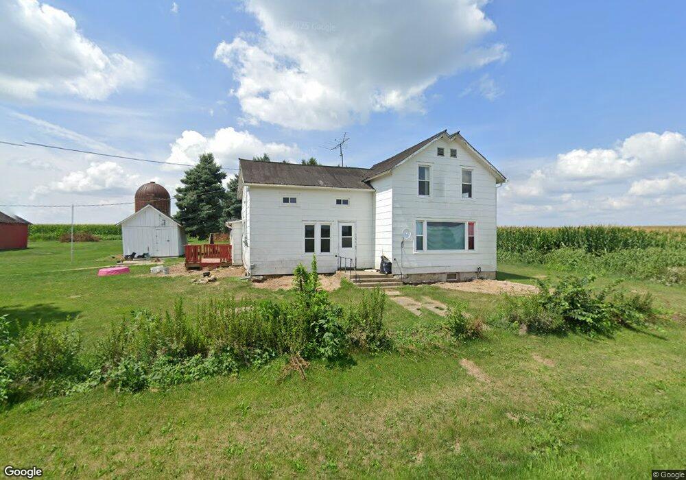 5342 N Scheider Rd, Freeport, IL 61032 - photo 1