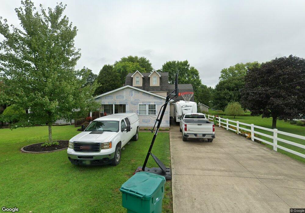 142 N Meadowlark Dr, Williamstown, WV 26187 - photo 1