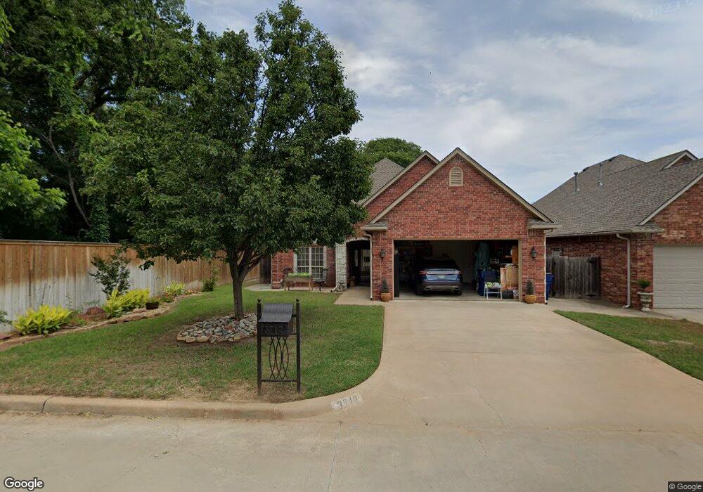3712 Oakleaf Ct, Duncan, OK 73533 - photo 1