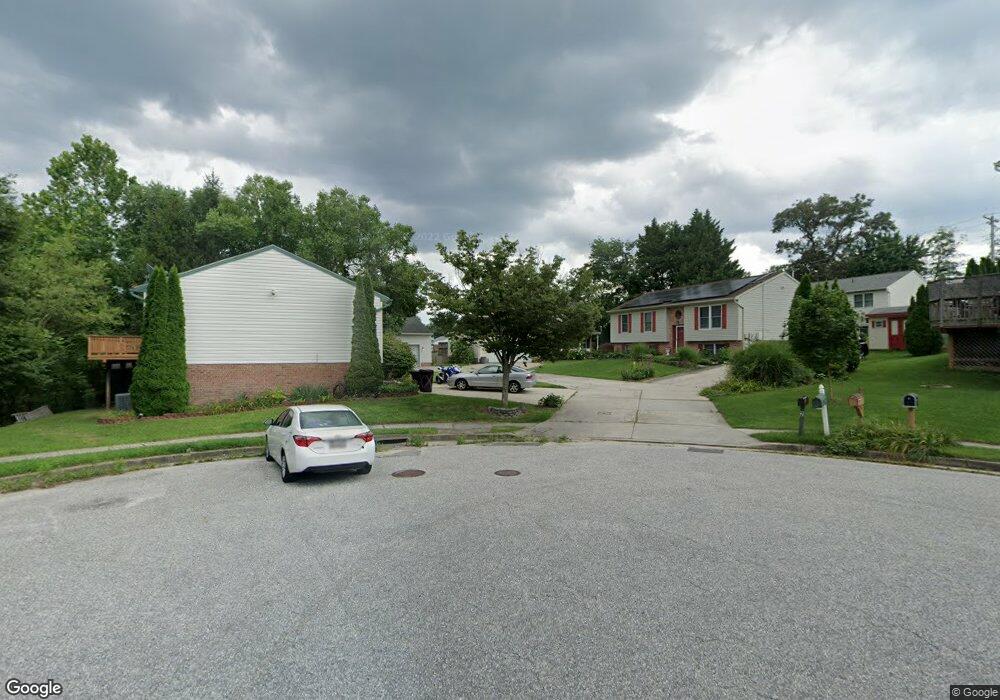 1 Hinesleigh Ct, Parkville, MD 21234 - photo 1