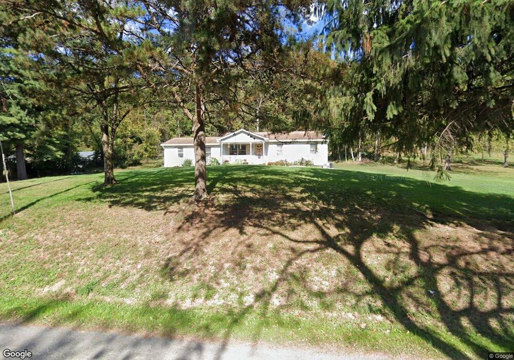 875 Laurel Grove Rd, New Bloomfield, PA 17068 - photo 1