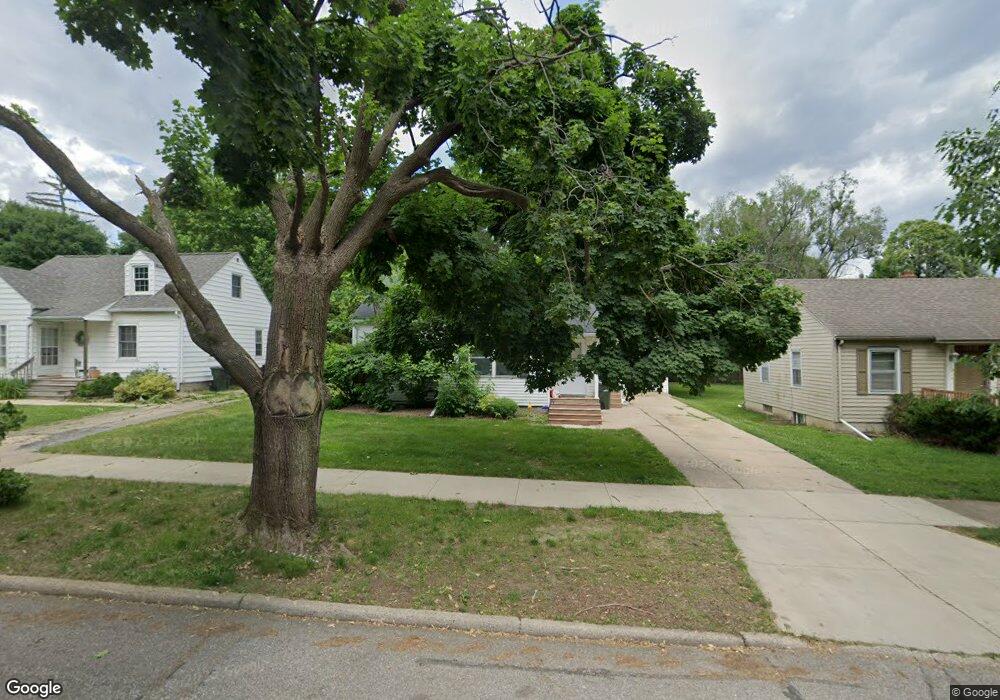 1914 Iowa St, Cedar Falls, IA 50613 - photo 1
