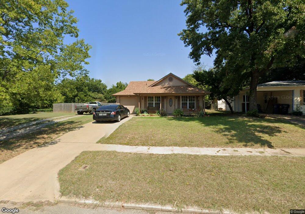 219 W Heron St, Denison, TX 75020 - photo 1