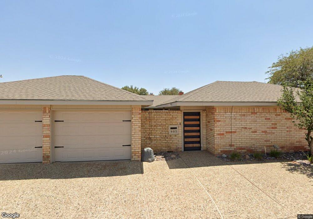 905 Pine Ct, Midland, TX 79705 - photo 1