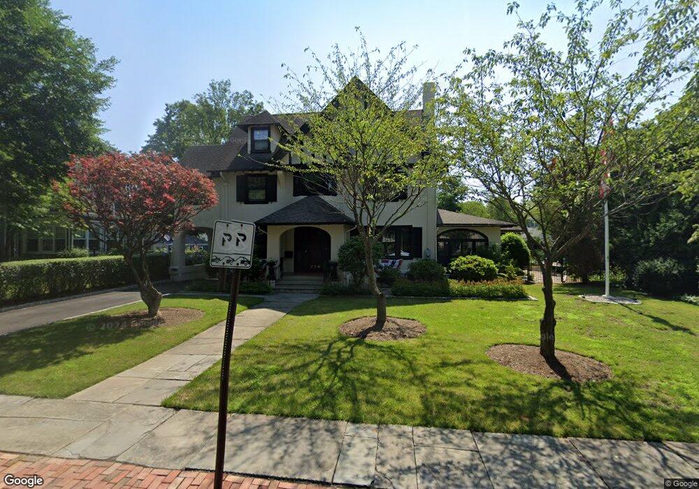 226 Kenyon St, Hartford, CT 06105 - photo 1