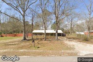1107 S Main St, New Augusta, MS 39462