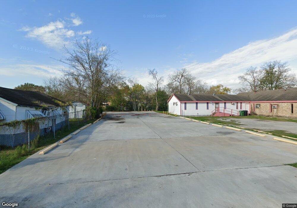 3111 Kirk St, Houston, TX 77026 - photo 1
