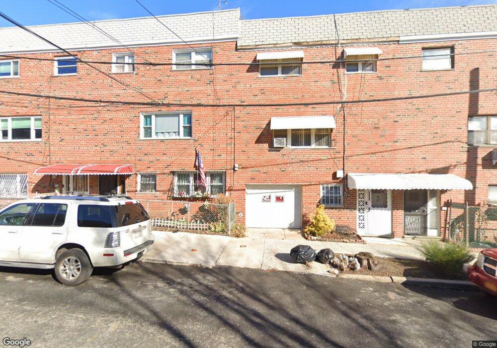 713 Sagamore St, Bronx, NY 10462 - photo 1
