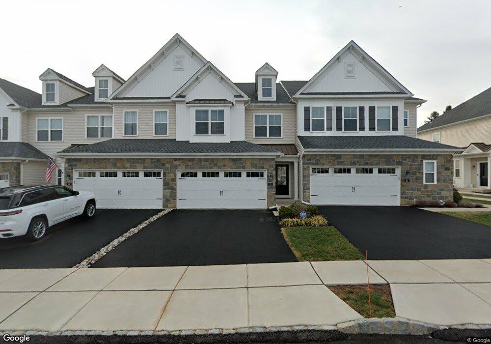 21 Swan Ln, Warminster, PA 18974 - photo 1