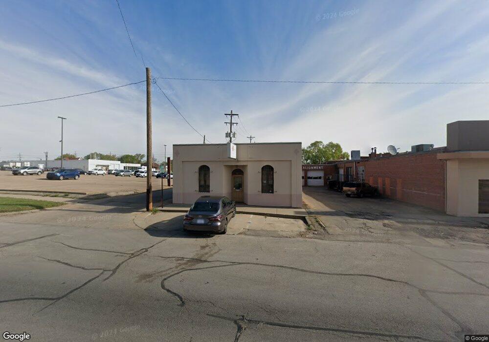 310 SW 6th Ave, Topeka, KS 66603 - photo 1