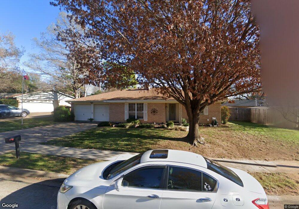 932 Chattanooga Dr, Bedford, TX 76022 - photo 1