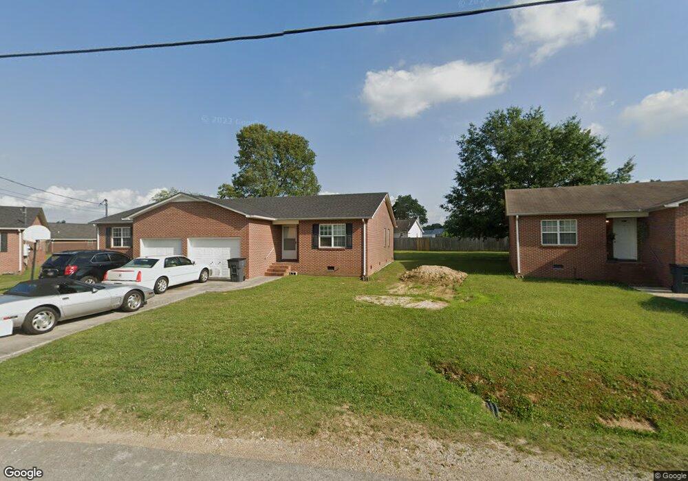 215 Fox Creek Ct, Manchester, TN 37355 - photo 1