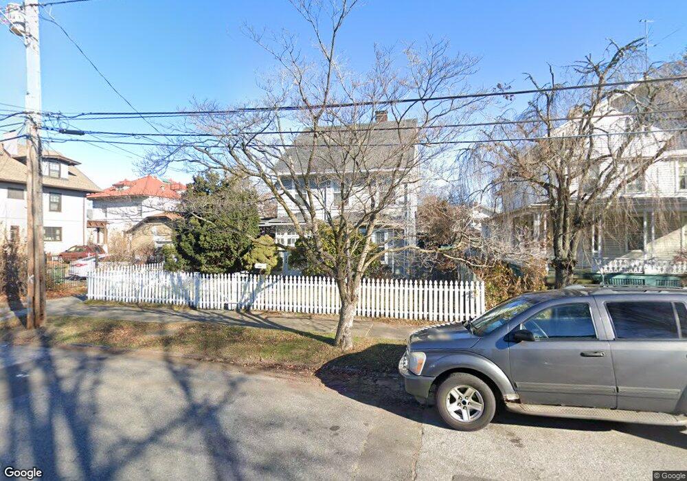 850 Laurel Ave, Bridgeport, CT 06604 - photo 1